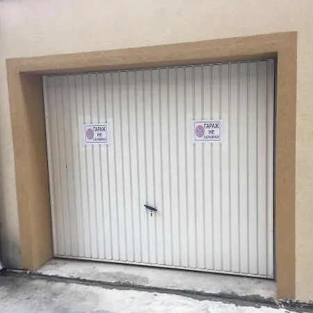 아파트 Pirotska Gn / Free Garage